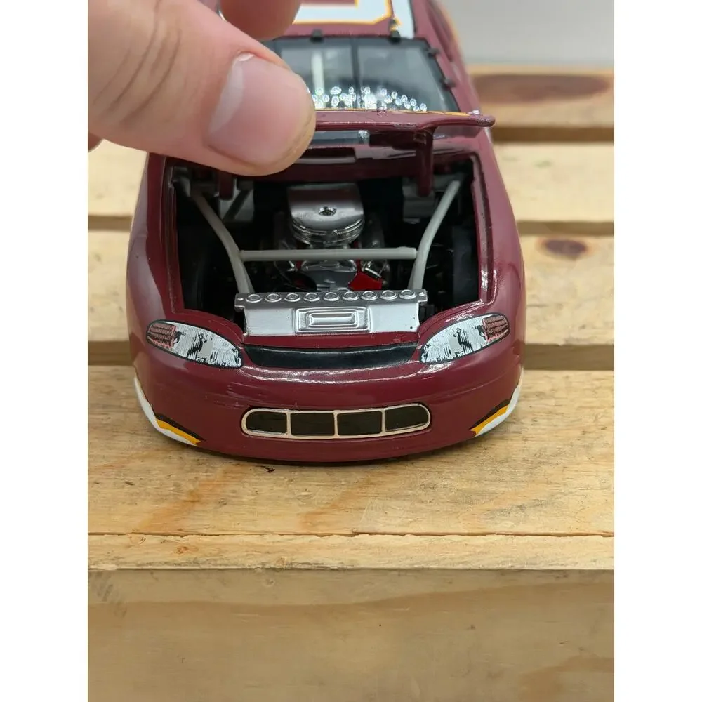 2004 Action Performance McArthur NFL Washington Redskins03 1:24Diecast Stock Car